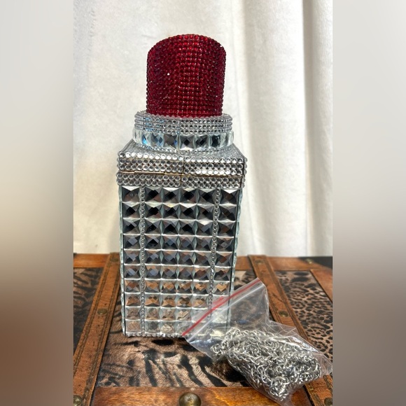 💄Lipstick Shape Rhinestone Crystal Handbag💄NWT - Picture 9 of 12